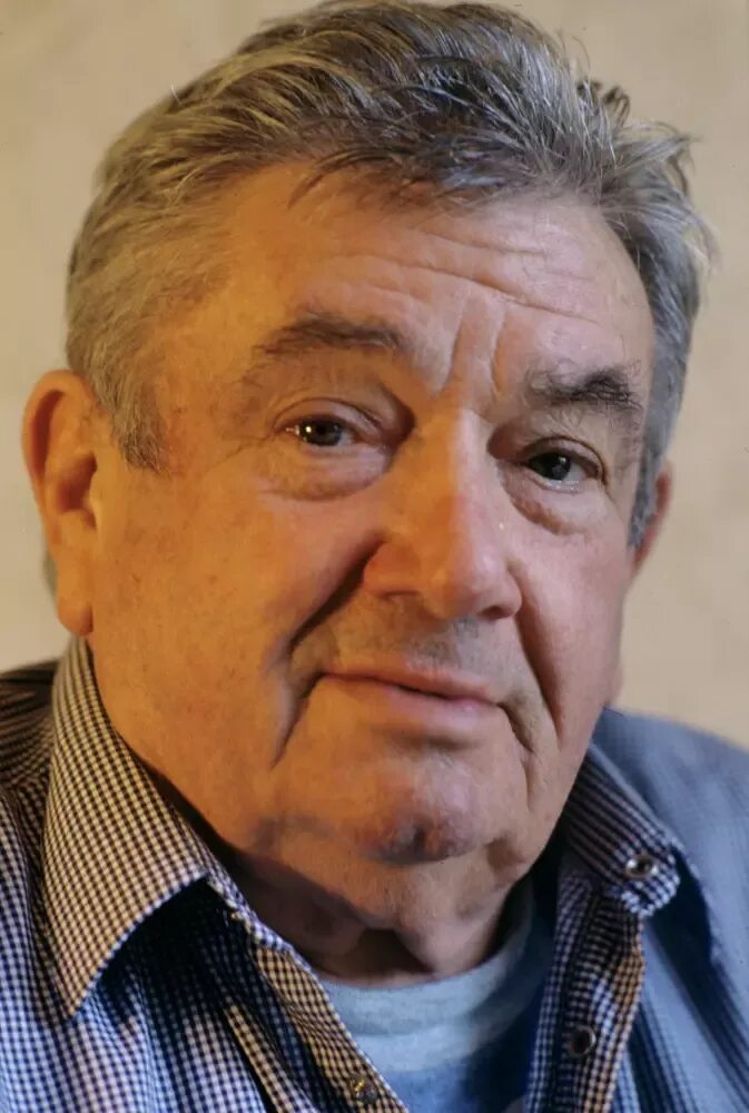 Евгений Весник